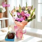 Fancy Bouquet with Chocolate Cake