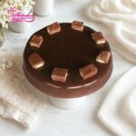 Twix Chocolate Cake by LE Cafe